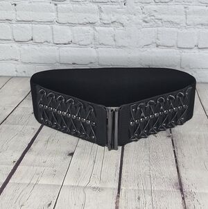 BCBG Maxazria Cinch Belt M/L